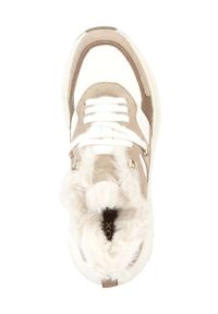 Geox sneakersy skórzane D DIAMANTA C kolor beżowy D36UFC 08522 C0118. Nosek buta: okrągły. Zapięcie: sznurówki. Kolor: beżowy. Materiał: skóra. Szerokość cholewki: normalna #5