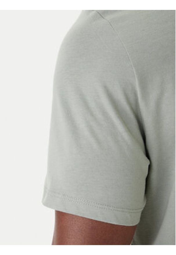 Calvin Klein T-Shirt LV04LF809G Szary Regular Fit. Kolor: szary. Materiał: bawełna