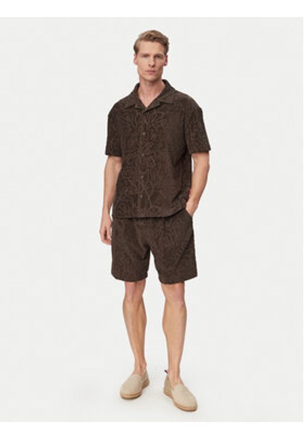 JOOP! Jeans Szorty materiałowe Wailoa 30102000 Brązowy ciemny Regular Fit. Kolor: brązowy. Materiał: syntetyk