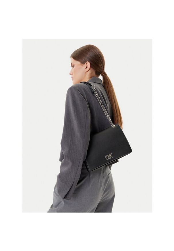 Torebka Calvin Klein. Kolor: czarny