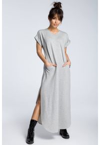 Sukienki.shop - Długa komfortowa sukienka z rozcięciami. Okazja: na plażę, na spacer. Materiał: jeans, bawełna, materiał, skóra, tkanina, elastan. Sezon: lato. Styl: elegancki. Długość: maxi