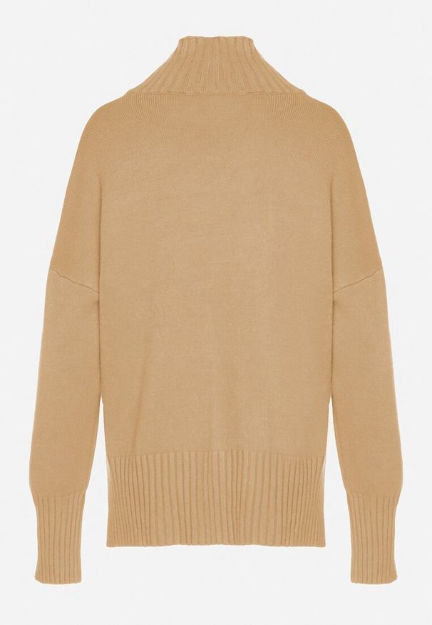 Born2be - Beżowy Gładki Golf w Klasycznym Stylu Ralenatia. Okazja: na co dzień. Typ kołnierza: golf. Kolor: beżowy. Materiał: skóra, jeans. Długość rękawa: długi rękaw. Długość: długie. Wzór: gładki. Styl: klasyczny