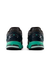 Buty unisex New Balance U19068O6 – czarne. Kolor: czarny. Materiał: włókno, syntetyk, materiał, poliester, guma, puch. Szerokość cholewki: normalna. Technologia: Primaloft. Sport: turystyka piesza #2