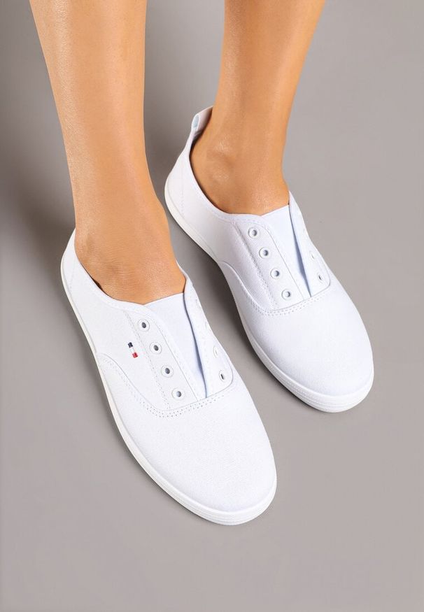 Born2be - Białe Klasyczne Tenisówki z Elastyczną Wstawką Sepelle. Kolor: biały. Materiał: jeans. Styl: klasyczny