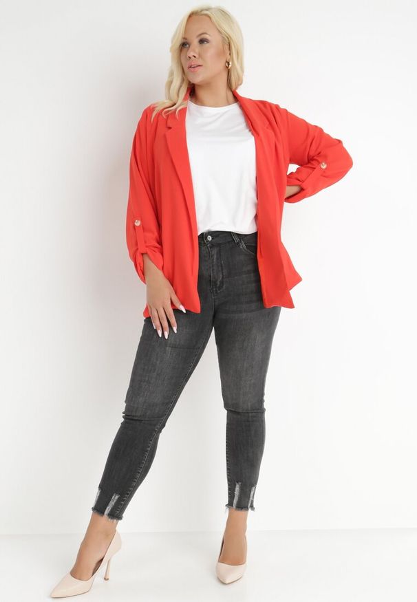 Born2be - Czerwona Marynarka Oreithousa. Okazja: na imprezę, do pracy. Kolekcja: plus size. Kolor: czerwony. Materiał: tkanina. Długość rękawa: długi rękaw. Długość: długie. Styl: elegancki, klasyczny