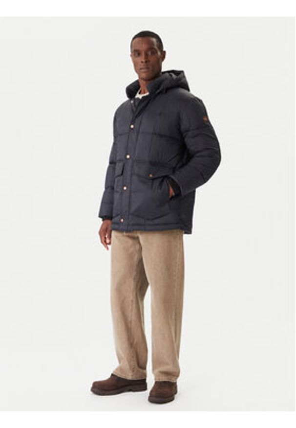 Wrangler Kurtka zimowa Parka 112371450 Czarny Regular Fit. Kolor: czarny. Materiał: syntetyk. Sezon: zima