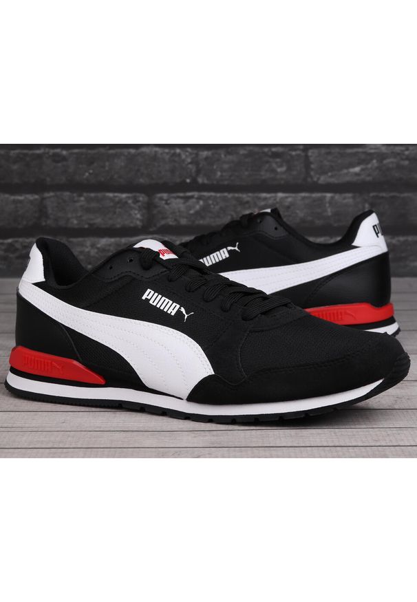 Buty męskie sportowe do chodzenia Puma ST RUNNER V3 MESH. Kolor: czerwony, wielokolorowy, czarny. Materiał: mesh. Sport: turystyka piesza