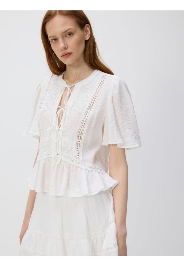 Reserved - Bluzka z wiskozy - biały. Kolor: biały. Materiał: wiskoza