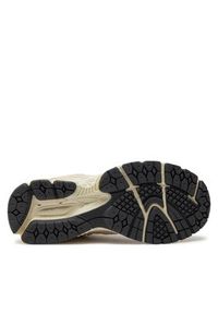 New Balance Sneakersy M2002RCC Szary. Kolor: beżowy, szary. Materiał: materiał #4