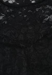 Born2be - Czarna Koronkowa Sukienka z Wiskozą Zdobiona Falbanami u Dołu i przy Rękawach Prisea. Okazja: na co dzień, na randkę, na wesele, na ślub cywilny. Typ kołnierza: kołnierz z falbankami. Kolor: czarny. Materiał: wiskoza, koronka. Wzór: aplikacja. Typ sukienki: proste. Styl: elegancki, casual #4