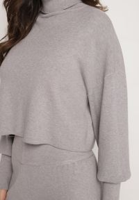 Born2be - Szary Komplet Dzianinowy z Wiskozą Bluza Golf ze Ściągaczami i Szerokie Spodnie Noridra. Kolor: szary. Materiał: dzianina, wiskoza #5