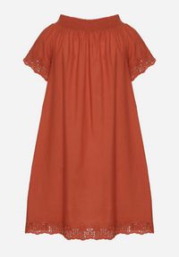Born2be - Pomarańczowa Bawełniana Sukienka Hiszpanka z Ażurowymi Zdobieniami Filissa. Okazja: na co dzień. Typ kołnierza: dekolt hiszpanka. Kolor: pomarańczowy. Materiał: bawełna. Długość rękawa: krótki rękaw. Wzór: aplikacja, ażurowy. Typ sukienki: rozkloszowane, z odkrytymi ramionami. Styl: casual #7