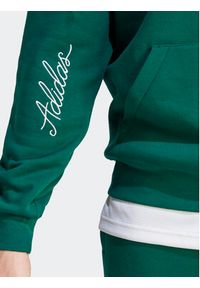 Adidas - adidas Bluza Scribble IJ6449 Zielony Loose Fit. Kolor: zielony. Materiał: bawełna #6