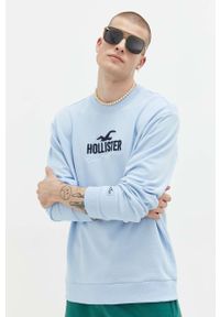Hollister Co. bluza męska kolor niebieski z aplikacją. Kolor: niebieski. Wzór: aplikacja. Styl: klasyczny #3