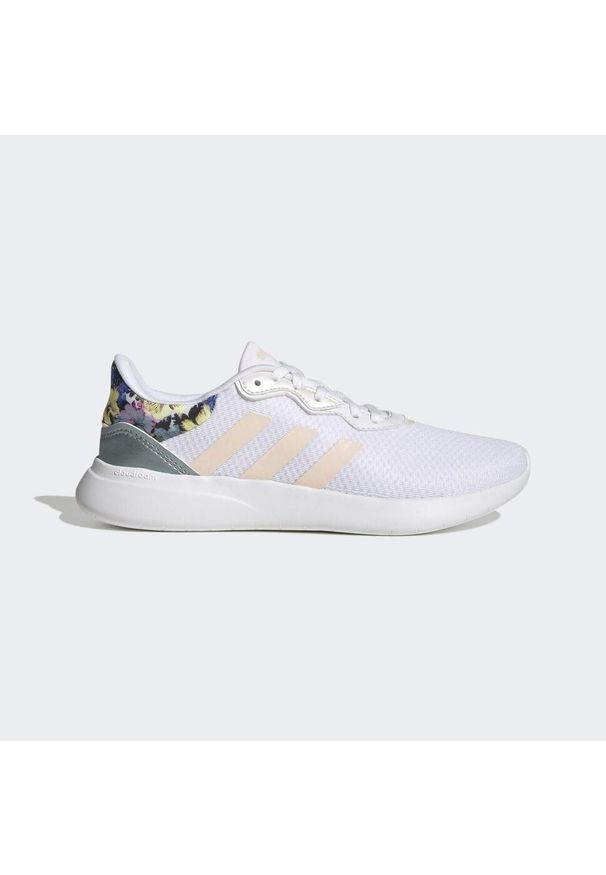 Adidas - QT Racer 3.0 Shoes. Kolor: żółty, biały, pomarańczowy, wielokolorowy. Materiał: materiał. Model: Adidas Racer