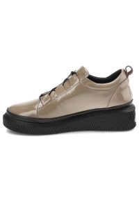 Beżowe Sneakersy Ravini Wygodne Buty Damskie. Okazja: na uczelnię. Zapięcie: sznurówki. Kolor: beżowy. Materiał: lakier, skóra. Szerokość cholewki: normalna. Obcas: na platformie #3