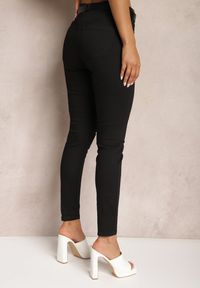 Renee - Czarne Jeansy Skinny High Waist z Przetarciami Lisbia. Okazja: na co dzień. Stan: podwyższony. Kolor: czarny. Styl: młodzieżowy, casual, elegancki