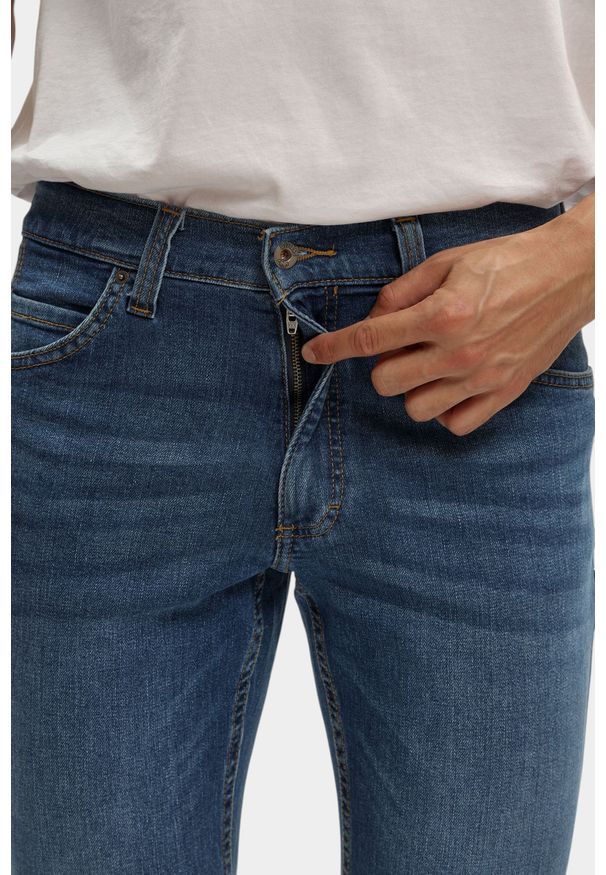 Męskie Spodnie Jeansowe Mustang Style Tramper Straight Denim Blue 1016809 5000 502