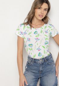 Born2be - Biało-Zielony Bawełniany T-shirt Ozdobiony Nadrukiem Zarice. Okazja: na co dzień. Kolor: biały. Materiał: bawełna. Wzór: aplikacja, nadruk. Styl: klasyczny, casual #6