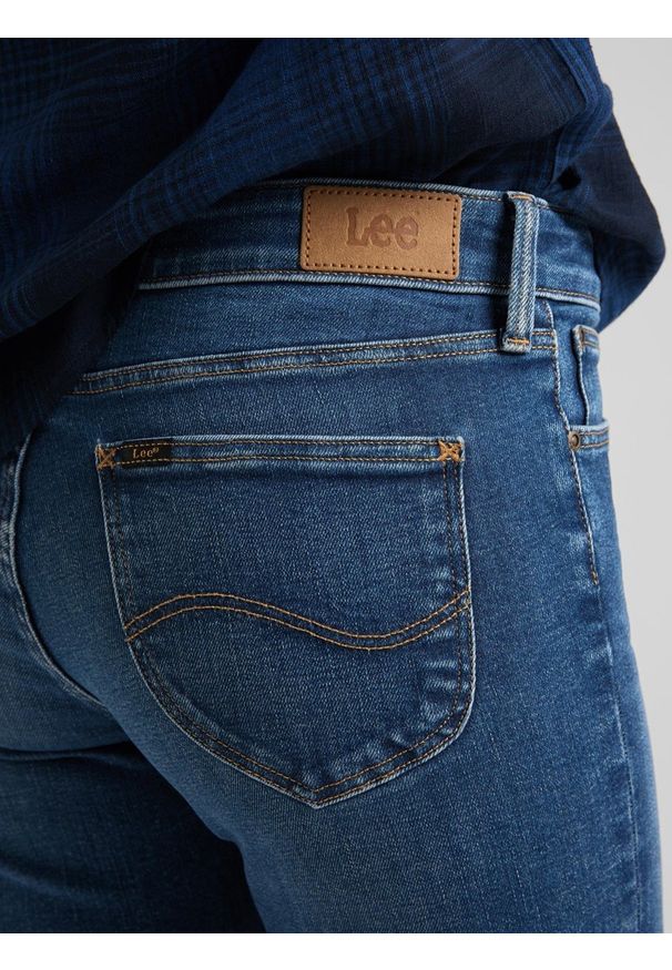 Lee - LEE SCARLETT SKINNY DAMSKIE SPODNIE JEANSOWE VINTAGE SATNA L526PVQL 112111819. Styl: vintage
