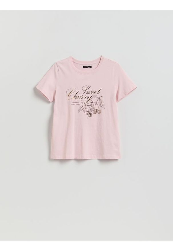 Reserved - T-shirt z nadrukiem - pastelowy róż. Kolor: różowy. Materiał: dzianina, bawełna. Wzór: nadruk. Styl: klasyczny