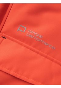 Ombre Clothing - Długa ocieplana kurtka męska z odblaskowymi elementami – pomarańczowa V1 - Rozmiar: XL. Typ kołnierza: kołnierzyk stójkowy, kaptur. Kolor: pomarańczowy. Materiał: guma, syntetyk, poliester, materiał. Długość: długie. Wzór: aplikacja, nadruk #5