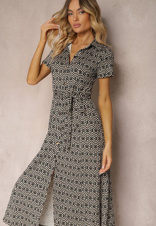 Renee - Czarna Koszulowa Sukienka w Geometryczny Wzór Zapinana na Guziki Xarrah. Okazja: na co dzień. Kolor: czarny. Materiał: tkanina. Długość rękawa: krótki rękaw. Wzór: geometria. Sezon: lato. Typ sukienki: koszulowe. Styl: klasyczny, casual, elegancki