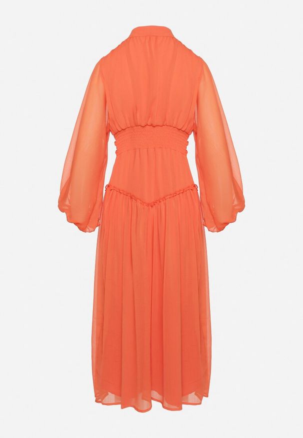 Born2be - Pomarańczowa Długa Sukienka Koktajlowa w Stylu Retro z Plisami i Stójką Leowia. Typ kołnierza: kołnierzyk stójkowy. Kolor: pomarańczowy. Styl: retro, wizytowy. Długość: maxi