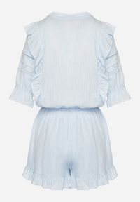 Born2be - Jasnoniebieski Kombinezon z Lnu i Wiskozy w Stylu Boho z Falbankami i Koronką Linalisse. Okazja: na co dzień. Kolor: niebieski. Materiał: koronka, len, wiskoza. Wzór: koronka. Styl: boho #2