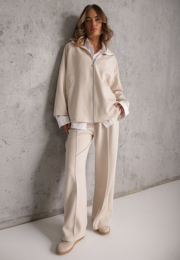 Renee - Jasnobeżowy Komplet Dresowy z Dzianiny z Wiskozą Bluza i Spodnie Wide Leg Nevelida. Kolor: beżowy. Materiał: dzianina, wiskoza, dresówka