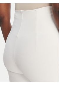 Elisabetta Franchi Spodnie materiałowe PA-158-61E2-V350 Biały Skinny Fit. Kolor: biały. Materiał: syntetyk #4