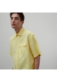 Reserved - Koszula z krótkim rękawem - Żółty. Kolor: żółty. Długość rękawa: krótki rękaw. Długość: krótkie #1