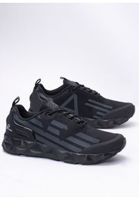 Sneakersy męskie czarne EA7 Emporio Armani X8X033 XCC52 Q615. Okazja: na co dzień, do pracy, na spacer. Kolor: czarny. Sport: turystyka piesza #1