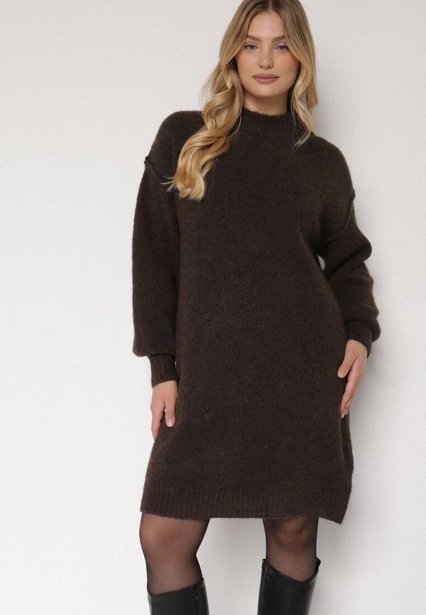 Born2be - Brązowa Pudełkowa Sukienka Dzianinowa z Domieszką Wełny Netessa. Okazja: na spotkanie biznesowe. Kolor: brązowy. Materiał: dzianina, wełna. Styl: elegancki, biznesowy