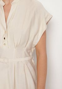 Born2be - Beżowa Sukienka z Wiskozy o Rozkloszowanym Kroju z Paskiem Sepina. Okazja: na co dzień. Typ kołnierza: dekolt w serek. Kolor: beżowy. Materiał: wiskoza. Długość rękawa: krótki rękaw. Wzór: aplikacja. Sezon: lato. Styl: casual, elegancki, klasyczny #7