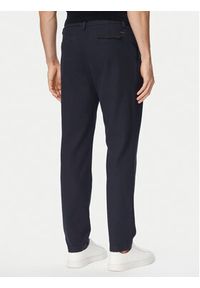 BOSS Chinosy 50559158 Granatowy Tapered Fit. Kolor: niebieski. Materiał: bawełna #3