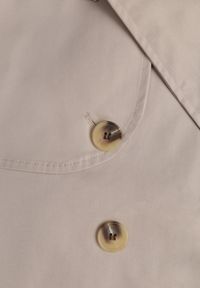 Born2be - Beżowy Bawełniano-Wiskozowy Płaszcz Trencz z Wiązanym Paskiem i Klapą Lissana. Okazja: na co dzień. Kolor: beżowy. Materiał: wiskoza, bawełna. Styl: casual, elegancki, klasyczny #8