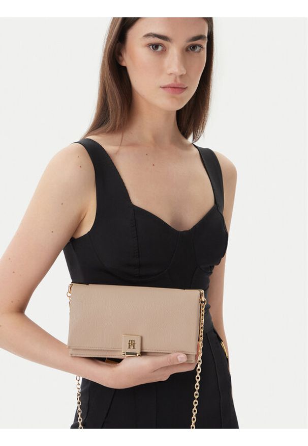 TOMMY HILFIGER - Tommy Hilfiger Torebka Th Monogram Chain Strap Crossbody Bag AW0AW17403 Różowy. Kolor: różowy. Materiał: skórzane