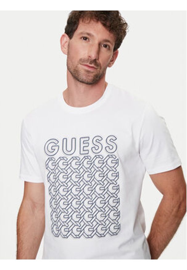 Guess T-Shirt M4YI29 J1314 Biały Slim Fit. Kolor: biały. Materiał: bawełna