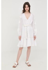 Guess sukienka kolor biały mini rozkloszowana. Kolor: biały. Materiał: tkanina. Długość rękawa: raglanowy rękaw. Typ sukienki: rozkloszowane. Długość: mini #5