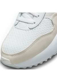 Buty Nike Air Max System W DM9538 100 białe. Zapięcie: sznurówki. Kolor: biały. Materiał: skóra, guma, tkanina. Model: Nike Air Max