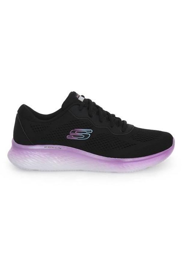 skechers - Buty do chodzenia damskie Skechers 150041BKPR. Zapięcie: sznurówki. Kolor: wielokolorowy. Materiał: materiał, tkanina, syntetyk. Szerokość cholewki: normalna. Sport: turystyka piesza