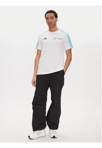 Adidas - adidas T-Shirt Mercedes - AMG Petronas Formula One Team DNA JV5457 Biały Regular Fit. Kolor: biały. Materiał: bawełna