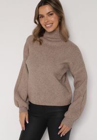 Born2be - Beżowy Golf z Bufiastymi Rękawami Wedelia. Okazja: na co dzień. Typ kołnierza: golf. Kolor: beżowy. Materiał: jeans. Styl: casual, elegancki, klasyczny #5