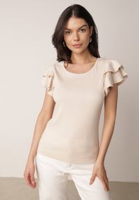 Born2be - Beżowa Bawełniana Bluzka o Prostym Kroju z Krótkim Rękawem z Falbanek Himoni. Okazja: do pracy, na co dzień. Typ kołnierza: kołnierz z falbankami. Kolor: beżowy. Materiał: bawełna. Długość rękawa: krótki rękaw. Długość: krótkie. Styl: elegancki, klasyczny, casual #8