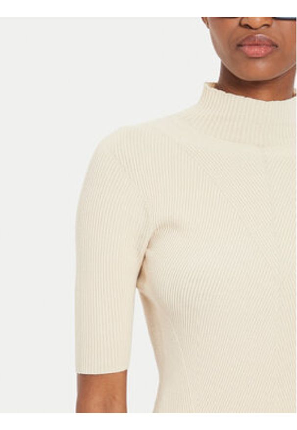 Kontatto Sweter 3M0121 Beżowy Regular Fit. Kolor: beżowy. Materiał: wiskoza