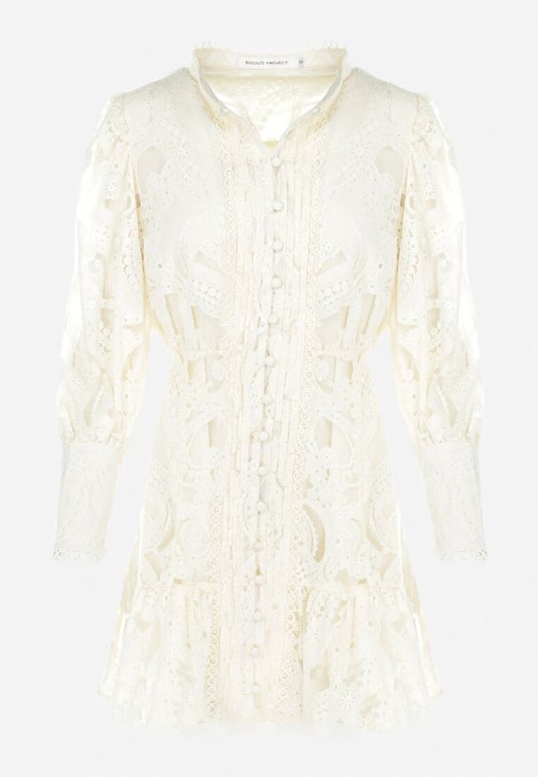 Born2be - Beżowa Sukienka Koronkowa z Falbanką Chloreina. Typ kołnierza: kołnierzyk stójkowy. Kolor: beżowy. Materiał: koronka. Wzór: ażurowy, koronka. Styl: vintage, wizytowy. Długość: mini