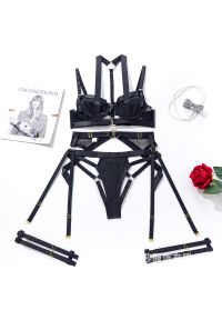 Intica - Komplet bielizny z pasem do pończoch regulowane zapięcia Dalija. Kolor: czarny. Materiał: materiał. Wzór: paski