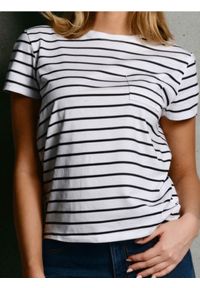 Sinsay - Bawełniana koszulka z kieszonką - wielobarwny. Materiał: bawełna