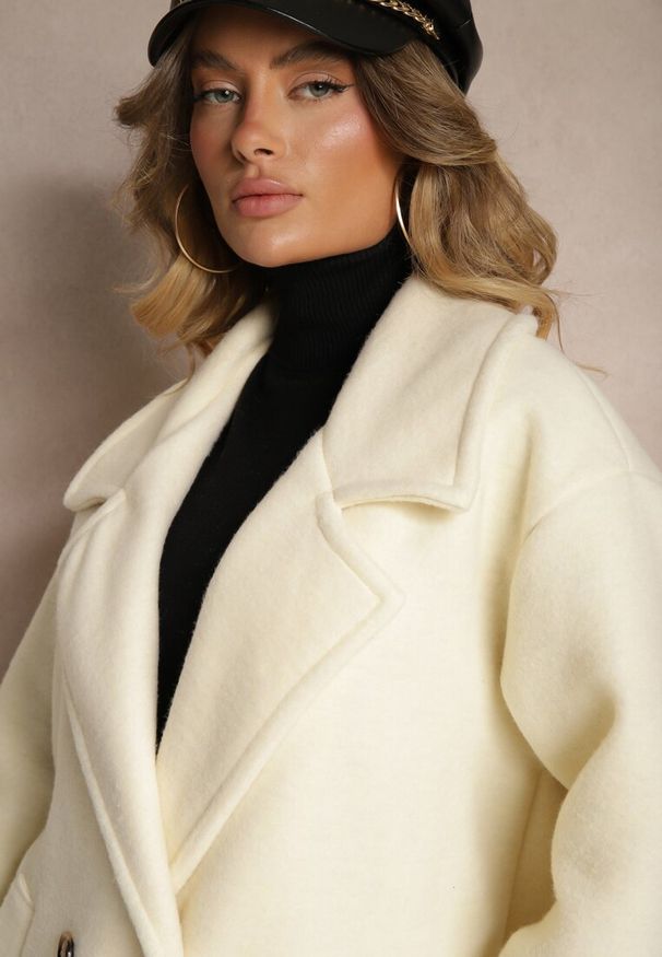 Renee - Jasnobeżowy Dwurzędowy Płaszcz Oversize z Wełną Spolete. Kolor: beżowy. Materiał: wełna. Styl: elegancki